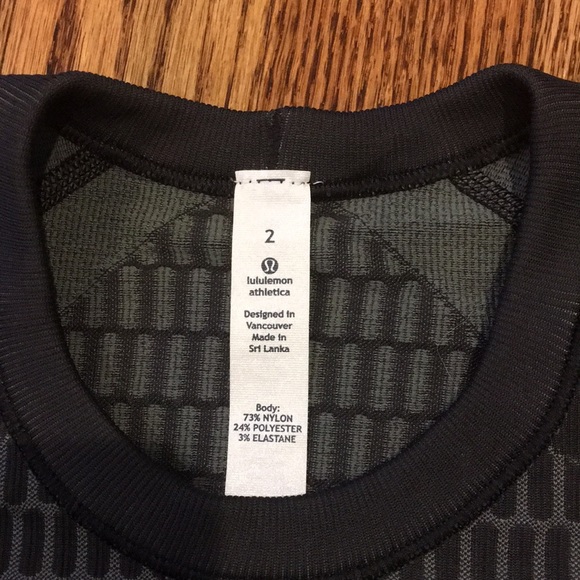 Lululemon Long Sleeves Size 2 - Picture 2 of 4